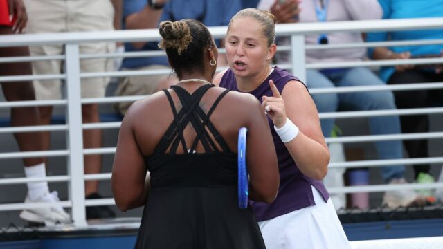 Akcia Jelena Ostapenko po konflikte Taylor Townsend 

