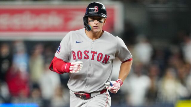 Ako má výkyvné jemné doladenie Red Sox Roman Anthony Rolling 

