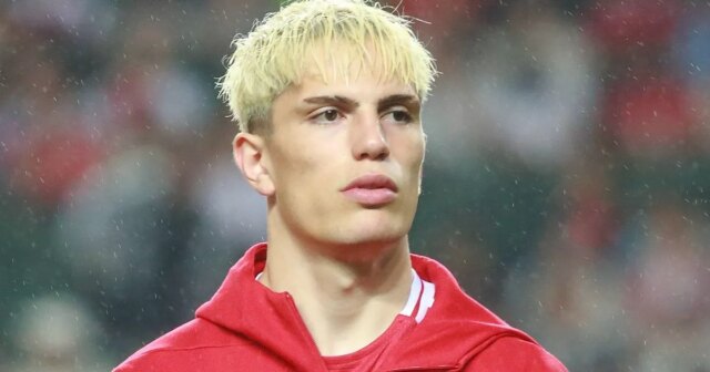 Alejandro Garnacho parvient à un `` accord de transfert '' alors que l'étoile de l'homme UTD se termine à la sortie
