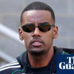 Alexander Isaac kúpil BBQ Newcastle a vlak sám Newcastle United