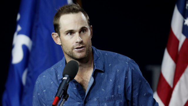 Andy Roddick slúžil podcastu po tom, čo nedosiahol 1 bod v Spojených štátoch

