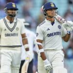 India skončila 75 v 75 -ročných dvoch kolách dvakrát, pričom do Anglicka priniesla 52 pretekov