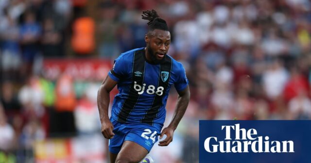 Antoine Semenyo, futbalista obvinený z rasového zneužívania Antoine Semenyo, bol prepustený z väzenia za kauciu.



