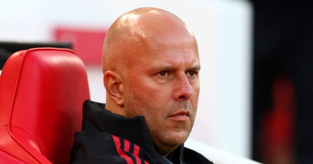 Arne Slot odmieta Liverpoolovu veľkú spotrebiteľskú teóriu otázkou „nehovorte dosť“

