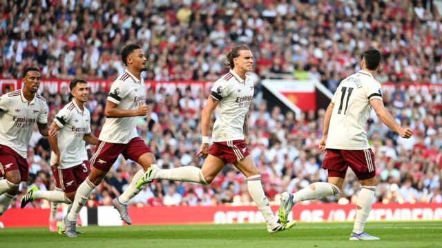 Arsenal porazil United v Old Trafford kvôli hĺbke a chybám



