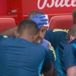 Nottinghamský lesný asistent Rui Barbosa potreboval šesť stehov po tom, čo v nedeľu zasiahol hlavu