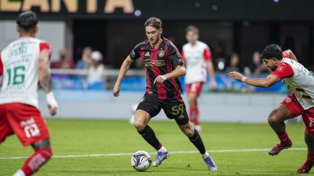 Atlanta United, Toronto FC Viazanie ohromujúcich období 

