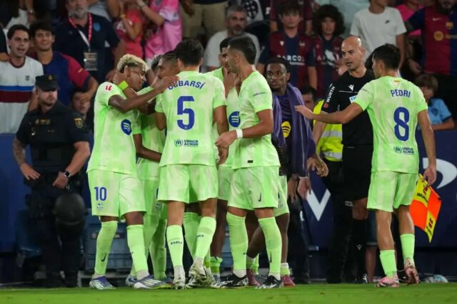 Barcelona Celebrity vysiela správu Hansi Flick po tom, čo v hlavnej úlohe v porovnaní s Levante 

