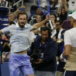 Benjamin Bonzi porazil rozhnevaný Daniil Medvedev