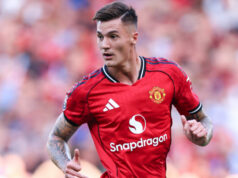 Benjamin Sesko zdieľa myšlienky o spolupráci s Michaelom Carrickom počas prvých piatich zápasov legendy Man Utd Benjamin Sesko, debut Benjamina Seska proti Arsenalu, bol medzi podporovateľmi Man United veľkým problémom