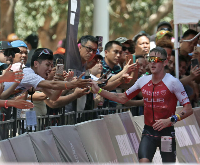 Henri Schoeman z Južnej Afriky vyhrá Ironman 70.3 Lapu-Lapu