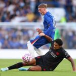 Bývalá hviezda Liverpoolu sa v piatok večer stretla s Cole Palmerom po ťažkom boji Chelsea.