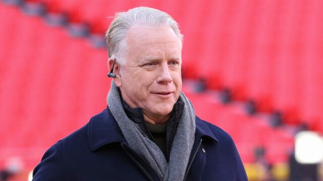 Bývalý Bengals Star Boomer Esiason sa zastaví v platení letoviska za podujatie skupiny 

