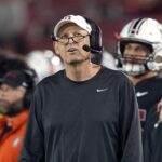 Bývalý tréner Stanford -Football Troy Taylor Sues ESPN za ohováranie