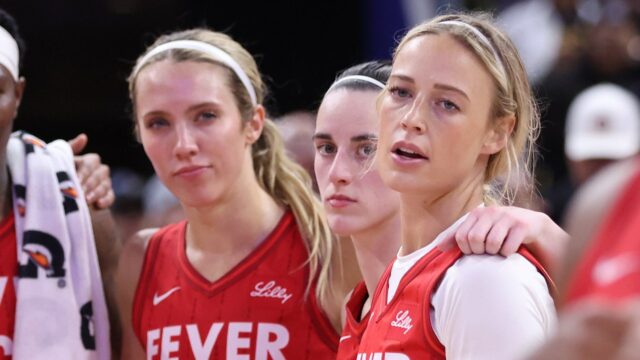 Caitlin Clark sa dotýka vírusového videa bikín spoluhráčov: „Zamerajte sa na basketbal“

