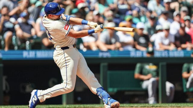 Cal Raleigh Strikes 48., 49. zdroje ľudí na zriadenie dokumentu MLB pre chytače 

