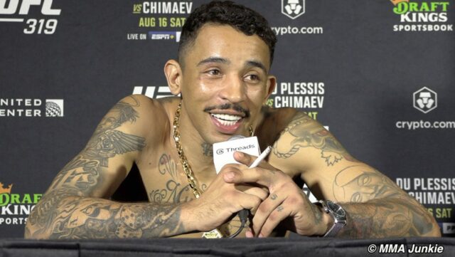 Carlos Prates sa zameriava Leon Edwards pre UFC Rio de Janeiro



