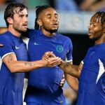 Chelsea riskuje hádzanie PS14m do odtoku, keď nechcení hráči zostávajú na knihe