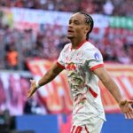 Chelsea sa údajne rozhodla predložiť záložník RB Leipzig Xavi Simons na predloženie ponuky