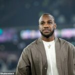 Cieľom Michail Antonia je vykopať West Ham, ktorá kopá Wanway Newcastle Star, aby chránila Alexandra Isakiho a tvrdí, že hráči sú „mäsom“ pre kluby pre kluby
