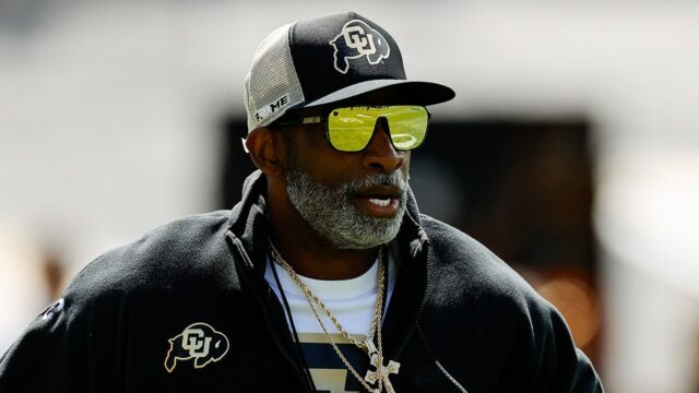 Colorado Buffaloes QB Battle: Kto si vyberie Dion Sanders?

