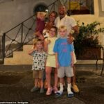 Conor McGregor pozoruhodne tvrdil, že je „v mieri so životom“ po zverejnení jeho obrázka o ňom a jeho rodine