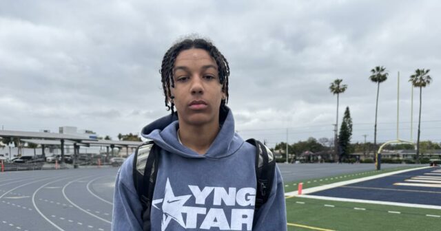 Cornerback Palos Verdes, Jalen Flower je vynikajúci sophomore.



