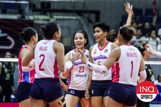 Jema Galanza a Creamline Cool Smashers počas víťazstva nad Zus Coffee Thunderbelles v PVL Invitational.