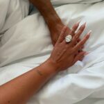 40 -YEAR -OLD Cristiano Ronaldo a Georgina Rodríguez (31) oznámili svoju angažovanosť, keď sa WAG nachádzal na Instagrame, aby v pondelok ukázal svoj obrovský diamantový prsteň
