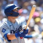 Dalton Rushing a Freddie Freeman Power Dodgers okolo Padres