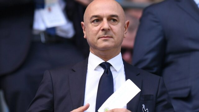 Levy často silne kritizuje Tottenham -Fans