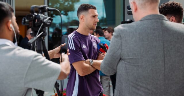 Diogo Dalot hovorí Cristianovi Ronaldovi, že „miluje“ muža, ktorého inšpiroval

