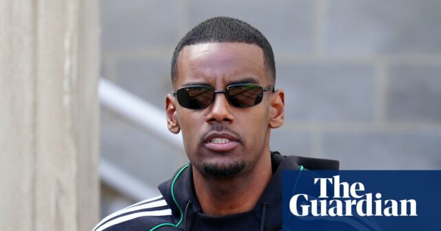 Downbeat Howe 'nevie, čo má budúcnosť pre' Isak v Newcastle | Newcastle United

