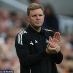 Eddie Howe neočakáva, že Alexander Isak bude hrať proti otváračom Newcastle Premier League proti Aston Villa