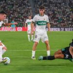 Elche odmeňuje vytrvalosť v otvárači La Liga proti Real Betis