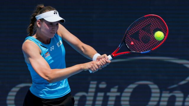 Elena Rybakina porazila Arynu Songenu v štvrťfinále Cincinnati Open

