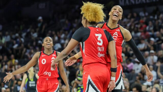 Esá vykúpili svoju sezónu a vrátili sa do play -off WNBA



