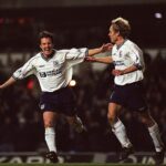 Bývalá hviezda Tottenham a Anglicko Andy Sinton utrpela v piatok infarkt