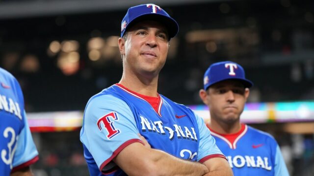 Ex-ml celebrity Mark Teixeira GOP Legislative Project Agitaje liberálov 

