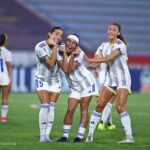 Filipínsky ženský futbalový tím pribil Timor-Leste, 7-0, vo štvrtok v dôraznom začiatku jeho obrany titulu na majstrovstvách žien žien vo Vietname.