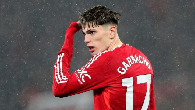Garnacho dokončí presun z Manchester United do Chelsea 

