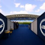 Generálny riaditeľ Brighton vydáva emocionálne vyhlásenie po Fulhamovej hre o smrti fanúšika Brightona