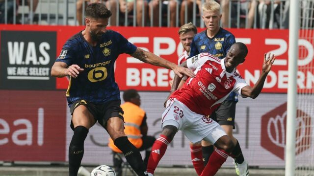 Giroud sa stáva najstarším gólom Ligue 1 po bodovaní pre Lille proti Brestovi

