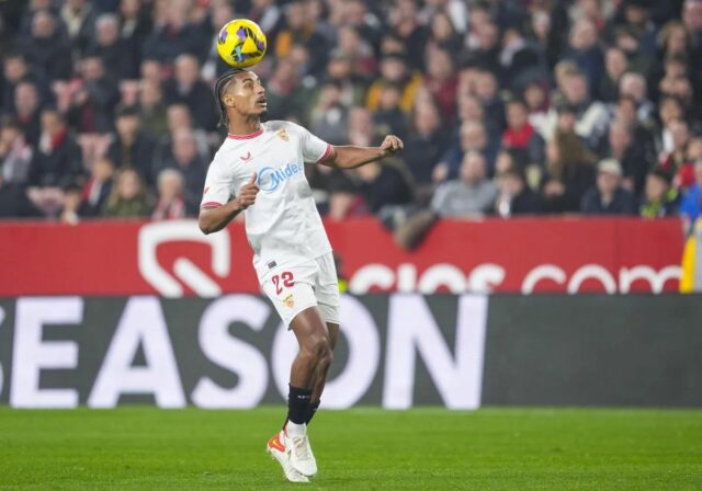 Hviezda Sevilla odmieta hnutie Premier League 30 miliónov EUR Premier League

