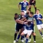 Hviezda bývalej hlavnej ligy zasiahla tvár, keď obrovská bitka vyniká v priateľskom futbalovom športe