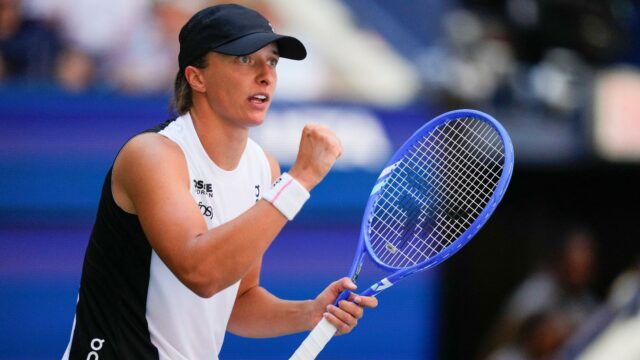 IGA Swiatek poškodzuje veľkolepý dokument Monica Seles s Open Otvorené kolo 1 víťazstvo 


