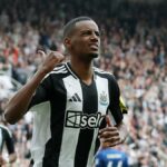 ISAK Transfer - iba útočník Newcastle Training, nie je k dispozícii pre otvárač Premier League