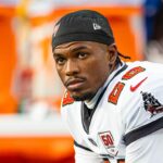 Informácie o NFL: Bucs sa vzdávajú Shilo Sanders po vyhadzovaní