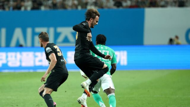 James Maddison utrpí „brutálne“ poškodenie kolena na synovi Spursom.

