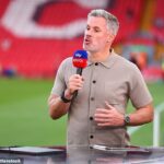 Jamie Carragher verí v Arsenal najpravdepodobnejšou výzvou pre Liverpoolský titul